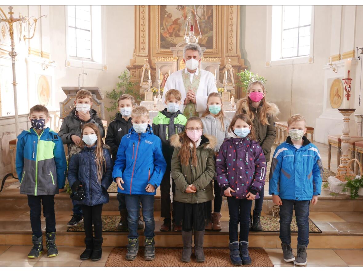 vorstellung-der-erstkommunionkinder-in-st-martin-baindlkirch4234796