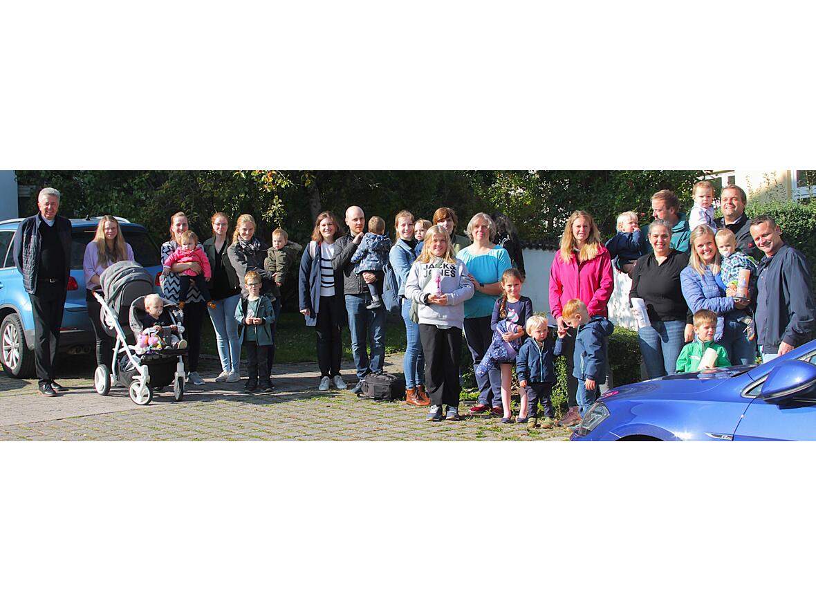 treffen-der-neugetauften-aus-dem-jahr-2024-in-der-pfarreiengemeinschaft4904231